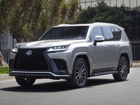 Lexus LX600